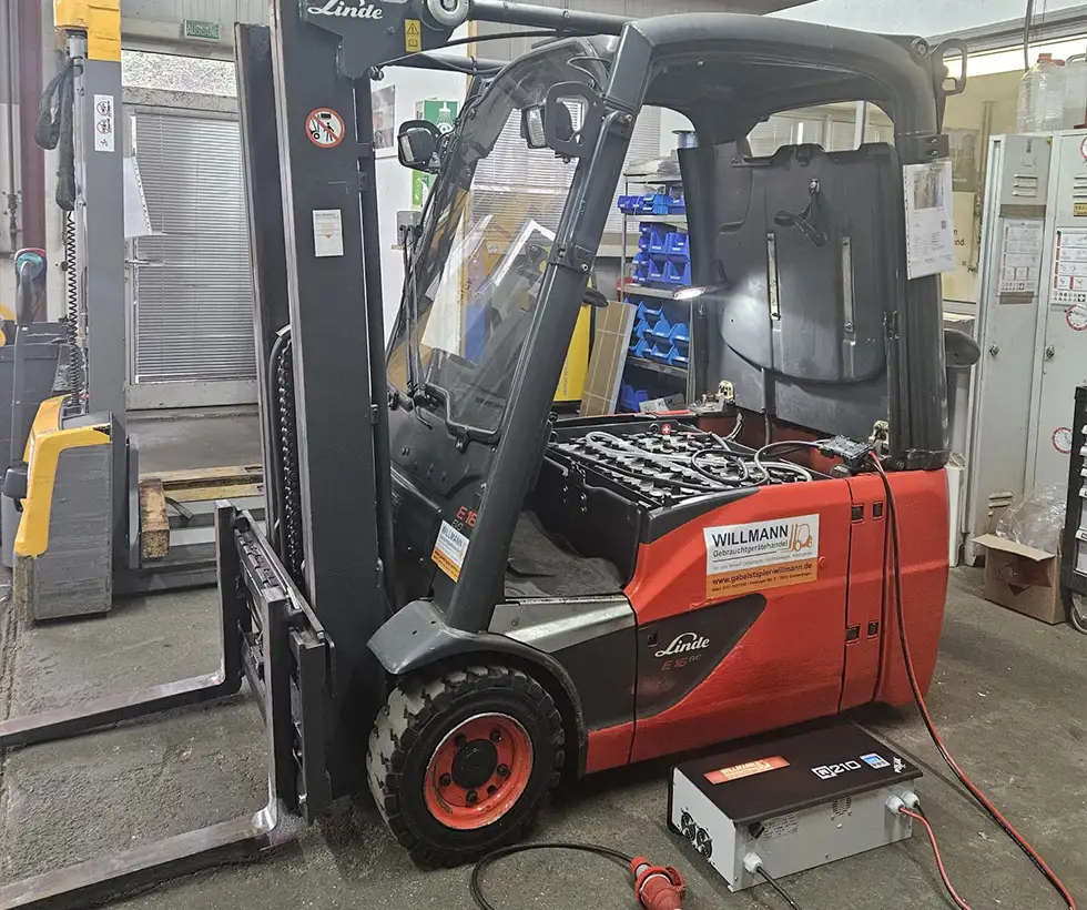 staplerbatterie-Regenerierung-Willmann-Gebrauchtgeraetehandel-Freiburg-im-Breisgau-03